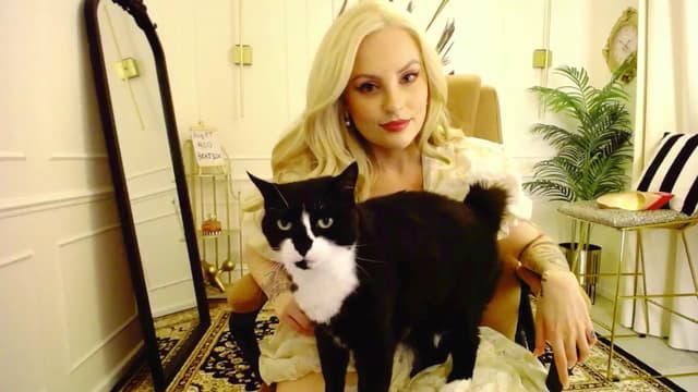 Gallery image thumbnail from K3lly's myfreecams stream on, 08/03/2025, 21:41 image 19 of 20
