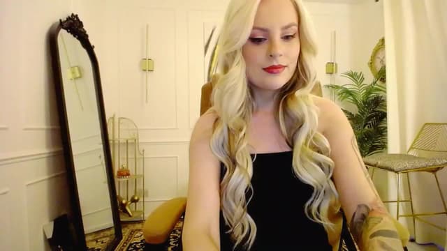 Gallery image thumbnail from K3lly's myfreecams stream on, 08/21/2025, 19:53 image 5 of 20