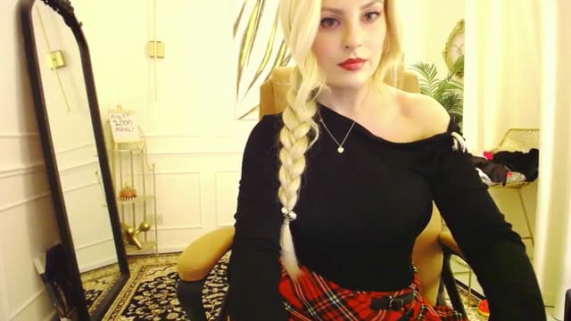 Gallery image thumbnail from K3lly's myfreecams stream on, 08/29/2025, 22:28 image 16 of 20