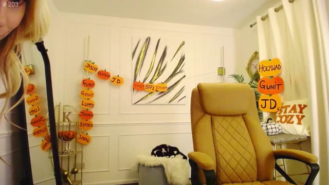 Gallery image thumbnail from K3lly's myfreecams stream on, 10/04/2025, 22:50 image 20 of 20