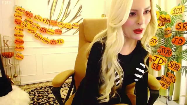 Gallery image thumbnail from K3lly's myfreecams stream on, 10/25/2025, 03:36 image 15 of 20