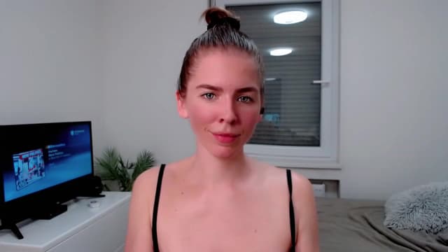 Gallery image thumbnail from K_I_A's myfreecams stream on, 05/03/2023, 18:30 image 7 of 20
