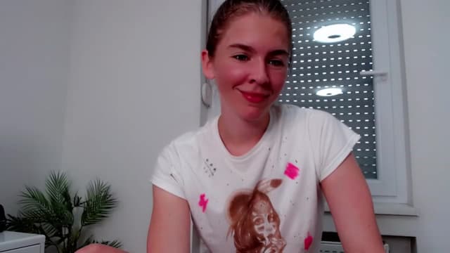 Gallery image thumbnail from K_I_A's myfreecams stream on, 07/02/2023, 14:07 image 13 of 20