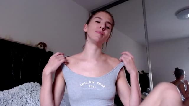 Gallery image thumbnail from K_I_A's myfreecams stream on, 07/18/2023, 17:06 image 17 of 20