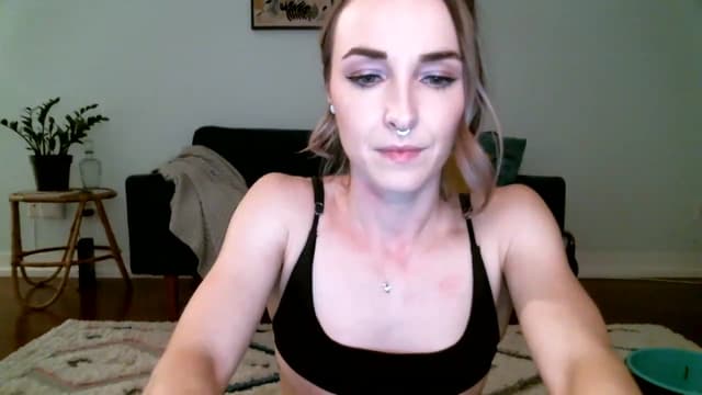 Gallery image thumbnail from K_O_A's myfreecams stream on, 11/21/2022, 08:16 image 6 of 20