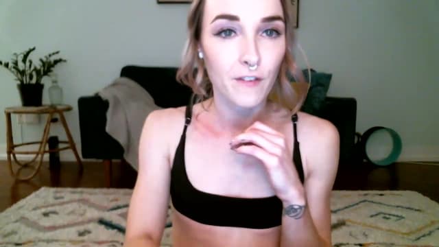 Gallery image thumbnail from K_O_A's myfreecams stream on, 11/21/2022, 08:16 image 3 of 20