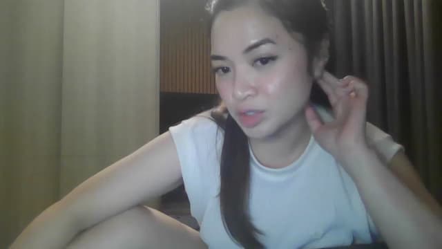 Gallery image thumbnail from Keali's myfreecams stream on, 02/05/2023, 11:01 image 3 of 20