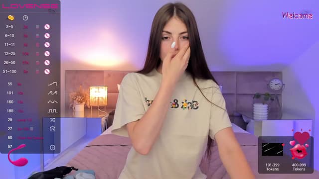 Gallery image thumbnail from KelSi's myfreecams stream on, 07/27/2023, 19:09 image 14 of 20