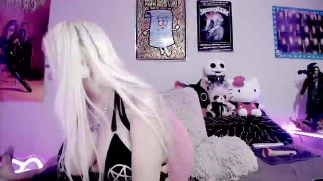 Gallery image thumbnail from Ketel's myfreecams stream on, 03/09/2025, 21:19 image 3 of 20