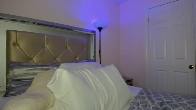 Gallery image thumbnail from Kiera's myfreecams stream on, 12/27/2023, 07:43 image 6 of 20
