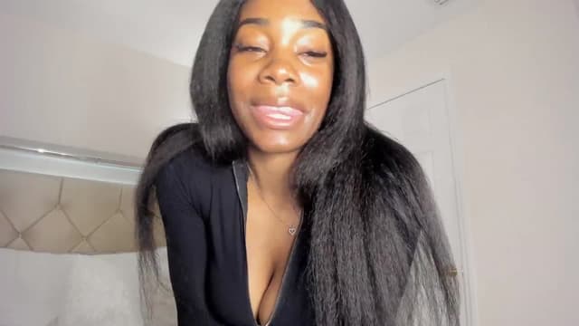 Gallery image thumbnail from Kiera's myfreecams stream on, 02/20/2024, 03:50 image 3 of 20