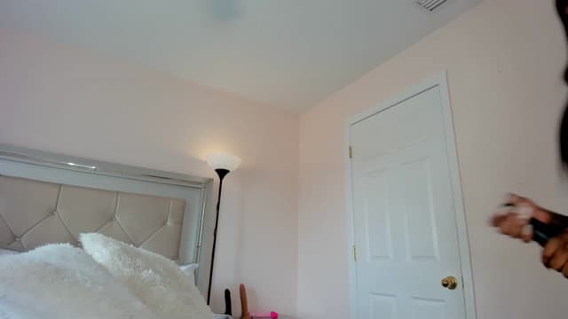 Gallery image thumbnail from Kiera's myfreecams stream on, 03/05/2024, 18:52 image 5 of 20