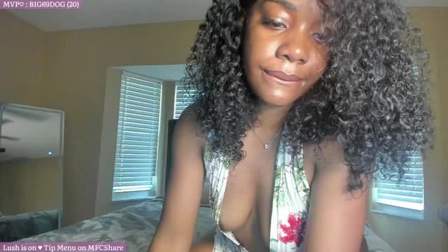 Gallery image thumbnail from Kiera's myfreecams stream on, 07/01/2024, 24:01 image 6 of 20