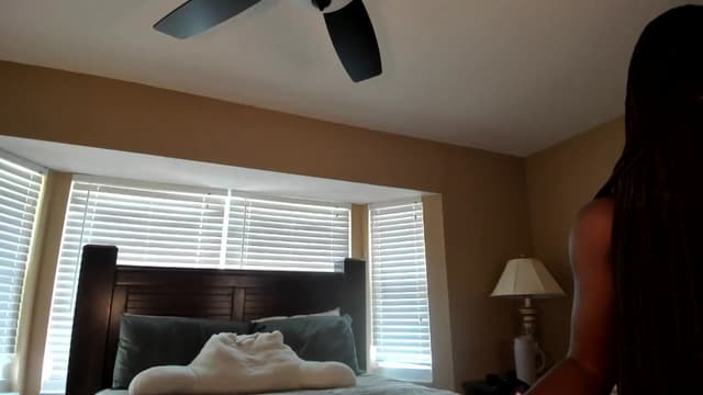 Gallery image thumbnail from Kiera's myfreecams stream on, 08/16/2024, 19:10 image 3 of 20