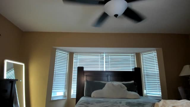 Gallery image thumbnail from Kiera's myfreecams stream on, 08/22/2024, 17:20 image 17 of 20