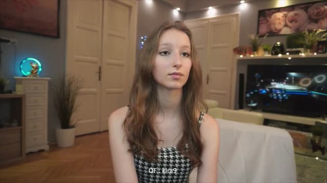 Gallery image thumbnail from Kira9's myfreecams stream on, 08/10/2025, 19:39 image 5 of 20