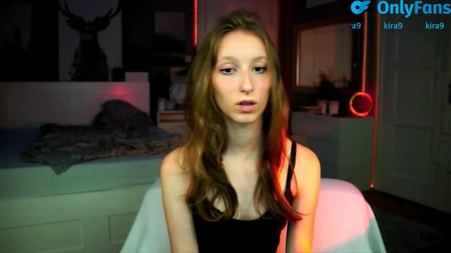 Gallery image thumbnail from Kira9's myfreecams stream on, 08/25/2025, 18:04 image 10 of 20