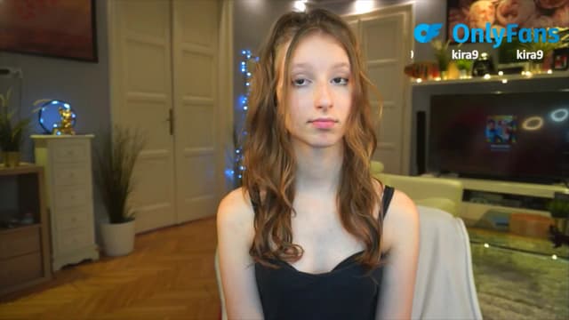 Gallery image thumbnail from Kira9's myfreecams stream on, 08/31/2025, 18:42 image 10 of 20