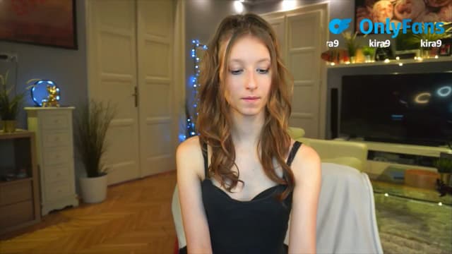 Gallery image thumbnail from Kira9's myfreecams stream on, 08/31/2025, 18:42 image 9 of 20