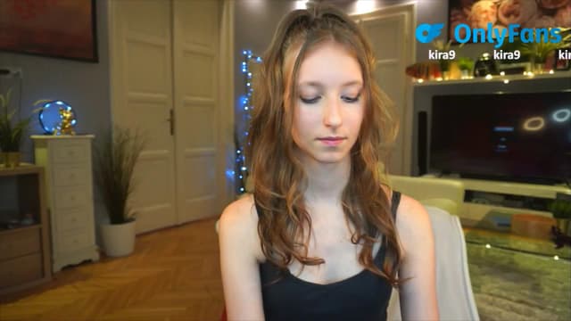 Gallery image thumbnail from Kira9's myfreecams stream on, 08/31/2025, 18:42 image 17 of 20