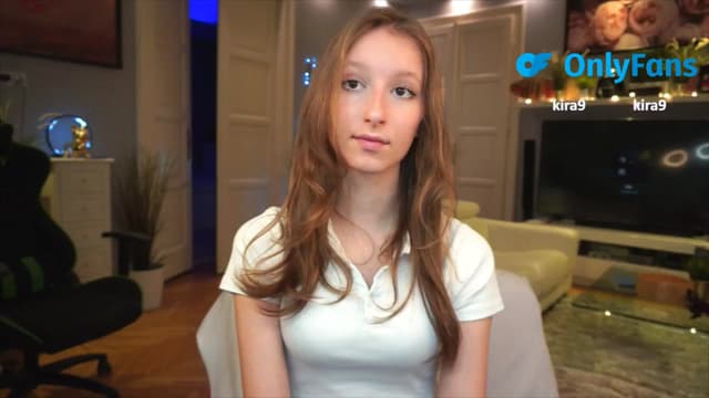 Gallery image thumbnail from Kira9's myfreecams stream on, 09/04/2025, 18:06 image 2 of 20