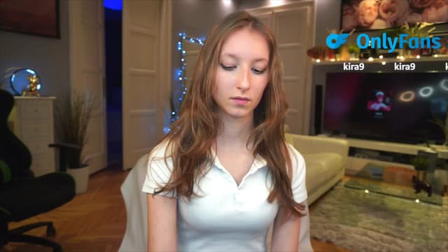 Gallery image thumbnail from Kira9's myfreecams stream on, 09/04/2025, 19:05 image 9 of 20