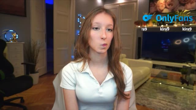 Gallery image thumbnail from Kira9's myfreecams stream on, 09/04/2025, 19:05 image 7 of 20