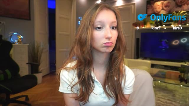 Gallery image thumbnail from Kira9's myfreecams stream on, 09/04/2025, 20:26 image 12 of 20