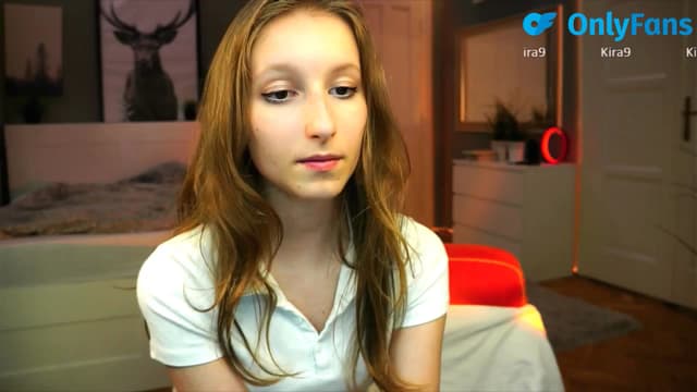 Gallery image thumbnail from Kira9's myfreecams stream on, 09/05/2025, 19:06 image 9 of 20