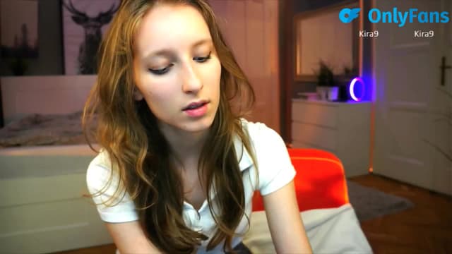 Gallery image thumbnail from Kira9's myfreecams stream on, 09/05/2025, 21:16 image 18 of 20