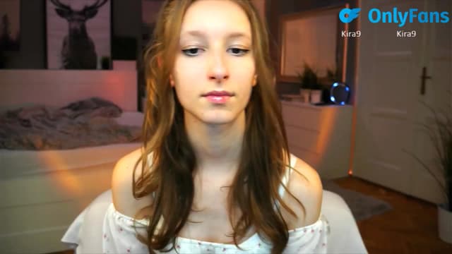 Gallery image thumbnail from Kira9's myfreecams stream on, 09/07/2025, 19:28 image 1 of 20
