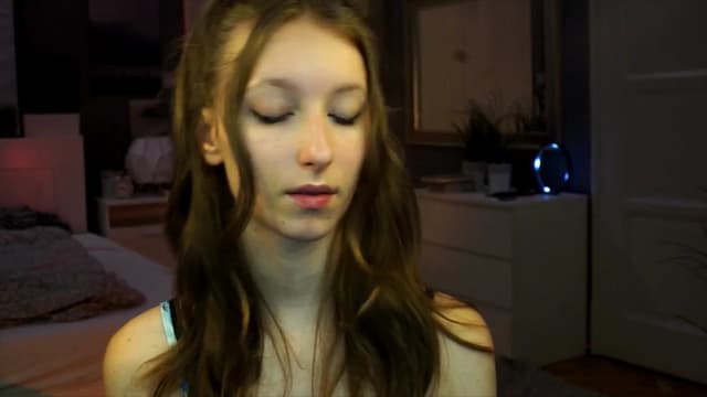 Gallery image thumbnail from Kira9's myfreecams stream on, 09/13/2025, 19:06 image 6 of 20