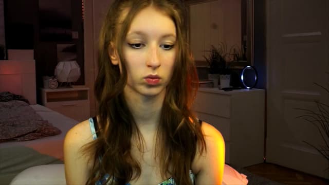 Gallery image thumbnail from Kira9's myfreecams stream on, 09/13/2025, 19:06 image 7 of 20