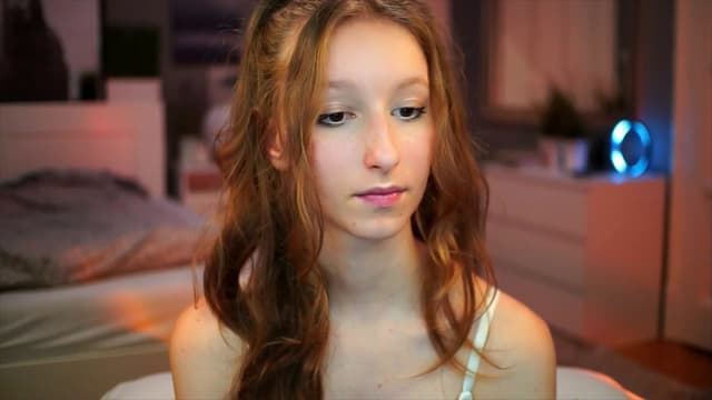 Gallery image thumbnail from Kira9's myfreecams stream on, 09/14/2025, 19:44 image 16 of 20