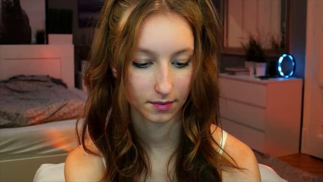 Gallery image thumbnail from Kira9's myfreecams stream on, 09/14/2025, 20:29 image 20 of 20