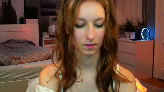 Gallery image thumbnail from Kira9's myfreecams stream on, 09/14/2025, 21:15 image 2 of 20