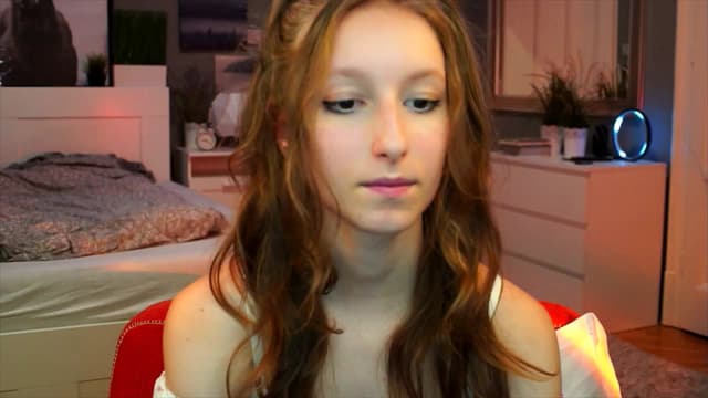 Gallery image thumbnail from Kira9's myfreecams stream on, 09/14/2025, 22:30 image 19 of 20