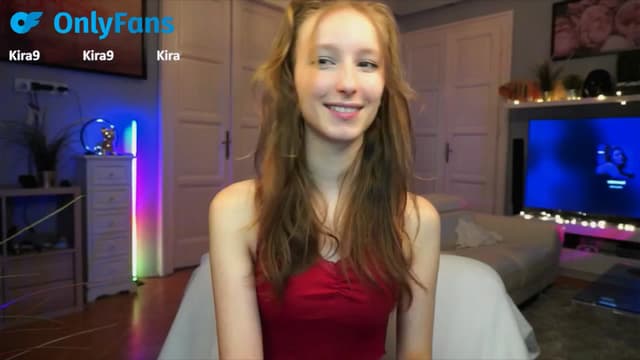 Gallery image thumbnail from Kira9's myfreecams stream on, 09/21/2025, 21:46 image 1 of 20