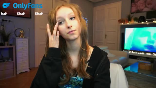 Gallery image thumbnail from Kira9's myfreecams stream on, 09/22/2025, 19:03 image 19 of 20