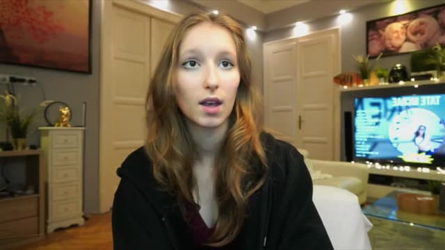 Gallery image thumbnail from Kira9's myfreecams stream on, 09/26/2025, 19:33 image 13 of 20