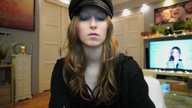 Gallery image thumbnail from Kira9's myfreecams stream on, 09/26/2025, 23:04 image 11 of 20