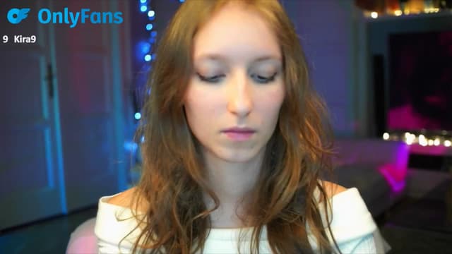 Gallery image thumbnail from Kira9's myfreecams stream on, 09/28/2025, 21:02 image 19 of 20