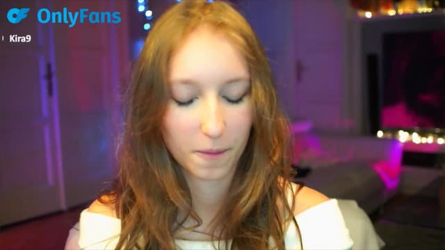 Gallery image thumbnail from Kira9's myfreecams stream on, 09/28/2025, 21:02 image 10 of 20