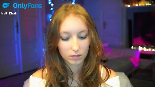 Gallery image thumbnail from Kira9's myfreecams stream on, 09/28/2025, 21:02 image 6 of 20