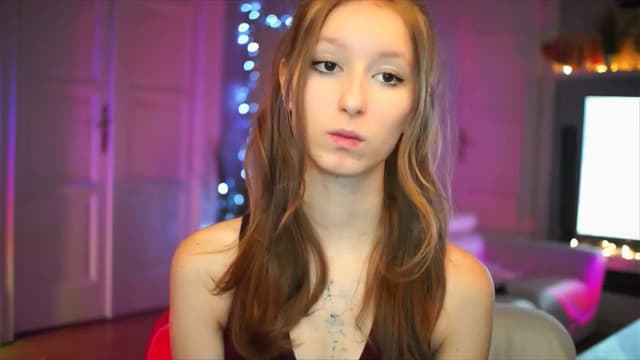 Gallery image thumbnail from Kira9's myfreecams stream on, 10/04/2025, 17:00 image 8 of 20