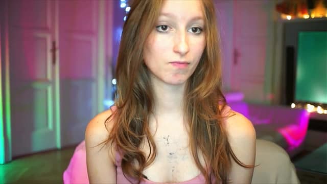 Gallery image thumbnail from Kira9's myfreecams stream on, 10/05/2025, 19:31 image 2 of 20