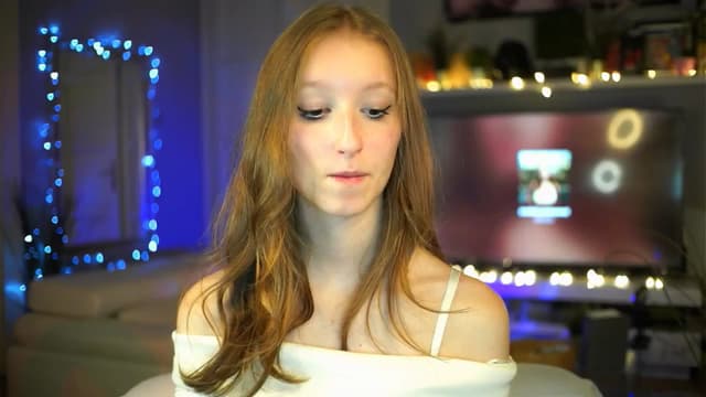 Gallery image thumbnail from Kira9's myfreecams stream on, 10/09/2025, 19:05 image 8 of 20