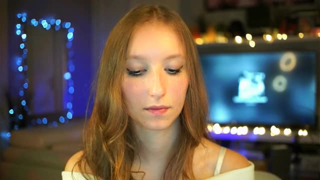 Gallery image thumbnail from Kira9's myfreecams stream on, 10/09/2025, 19:47 image 2 of 20
