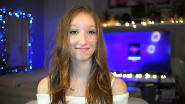 Gallery image thumbnail from Kira9's myfreecams stream on, 10/09/2025, 19:47 image 18 of 20