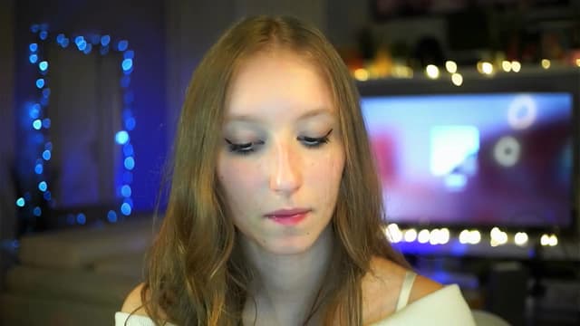 Gallery image thumbnail from Kira9's myfreecams stream on, 10/09/2025, 19:47 image 4 of 20